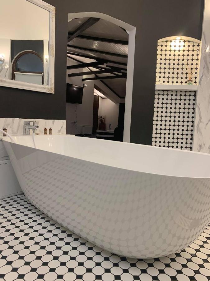 Casafamiglia Villa Prolesha Eksteriør billede